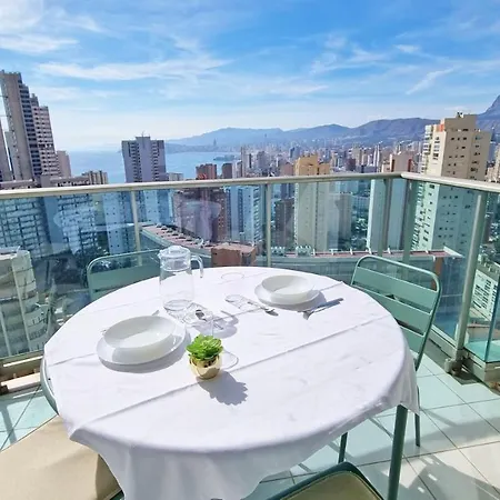 Terraza privada con vistas panorámicas Apartamento Benidorm Exterior foto