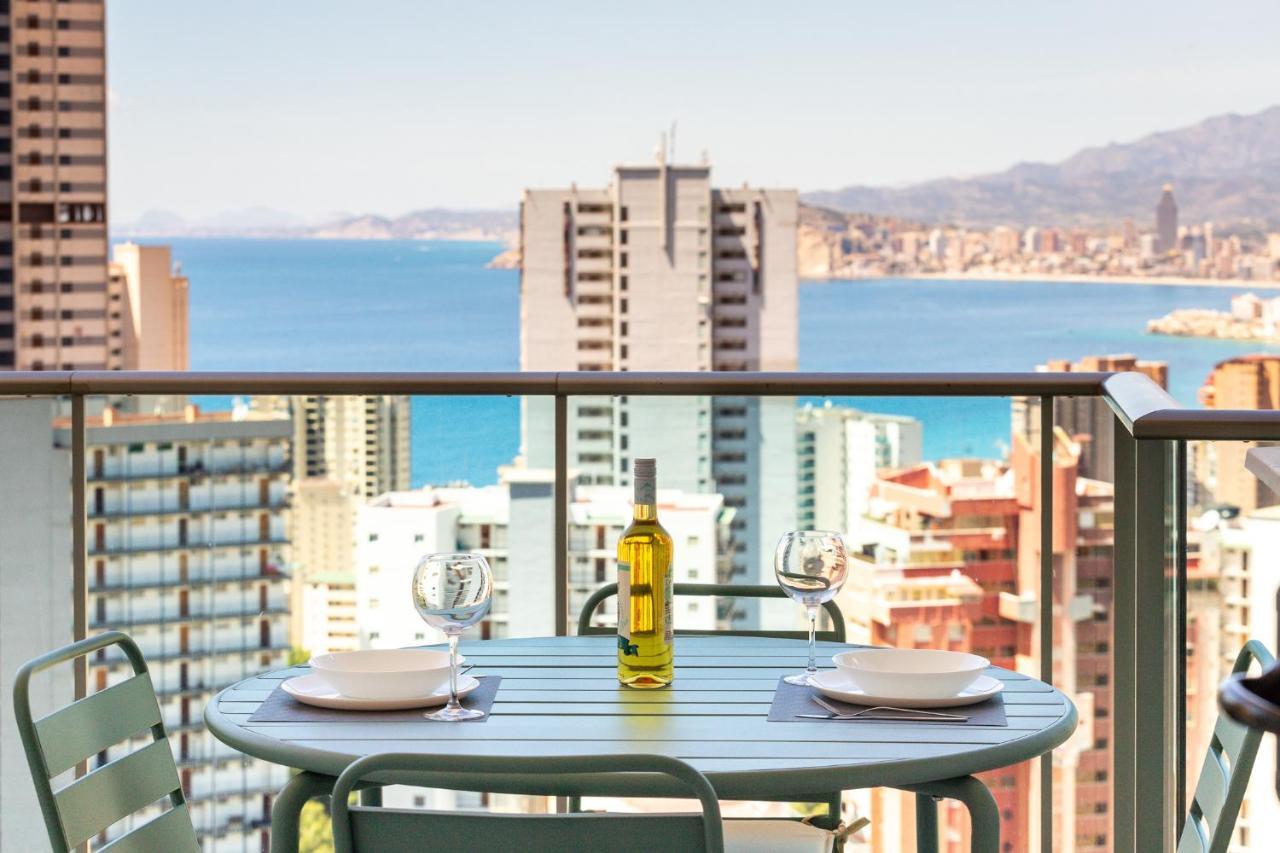 Skyline 11 Sunny Balcony With Stunning Sea Views *